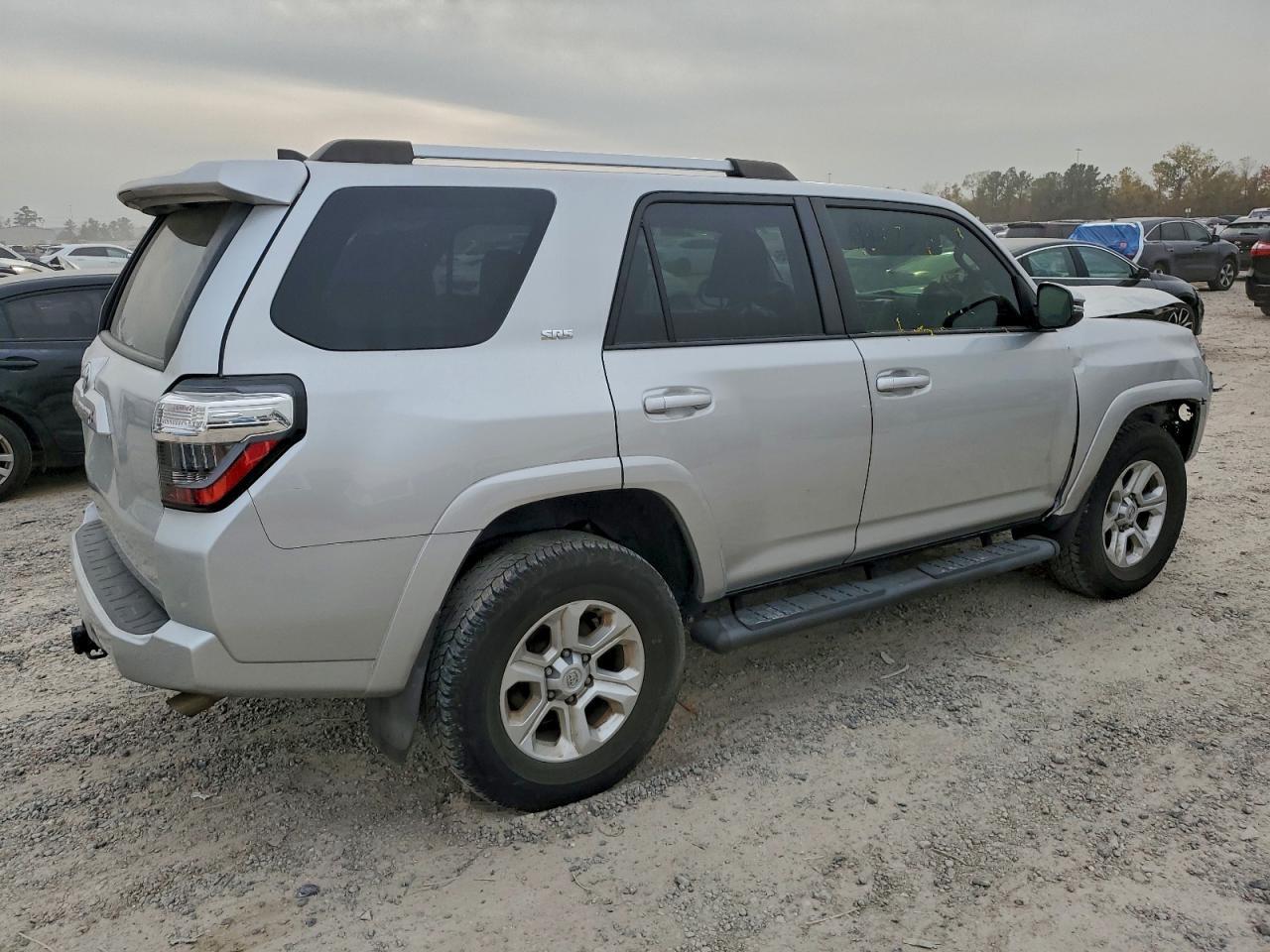 Toyota 4Runner Sr5 Image 2
