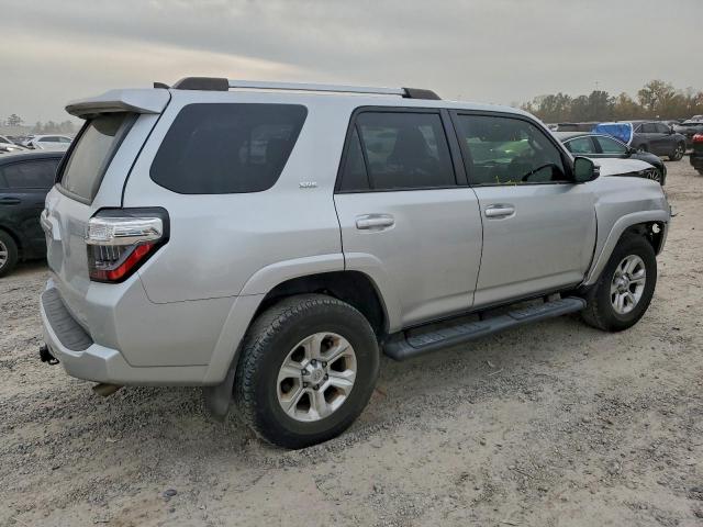 Toyota 4Runner Sr5 Image 2