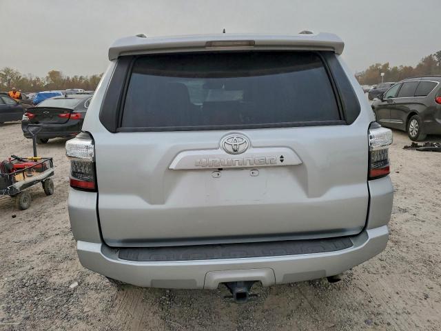 Toyota 4Runner Sr5 Image 4