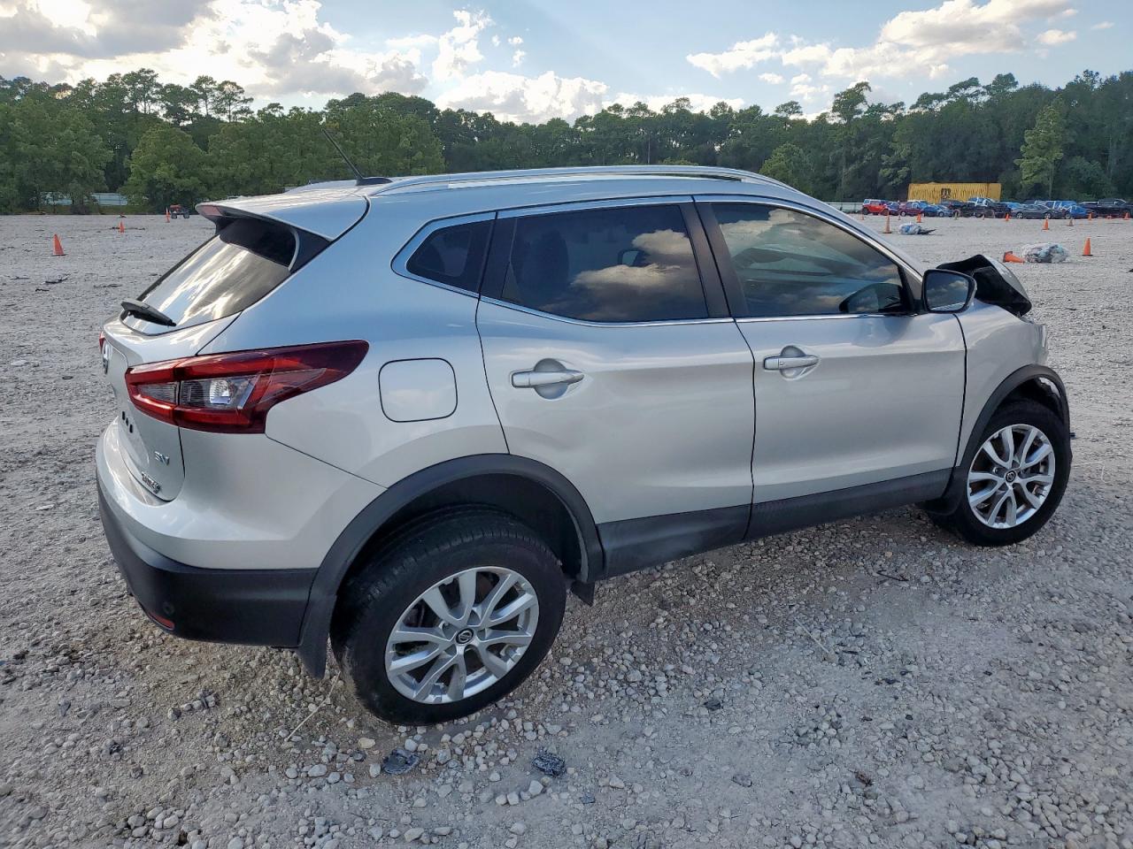 Nissan Rogue S Image 6