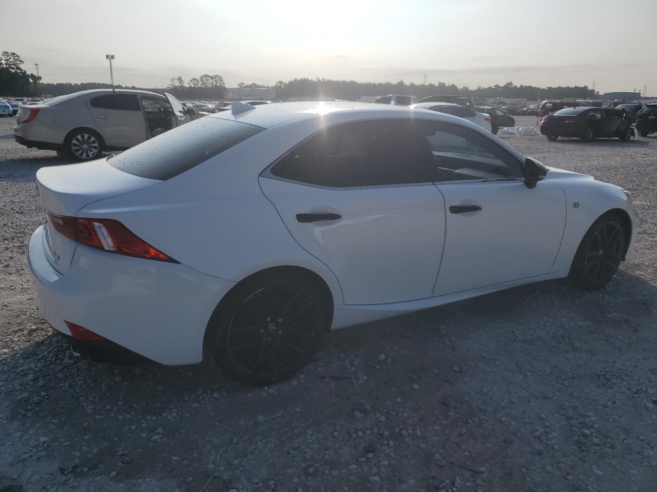 Lexus Is 250 Image 3