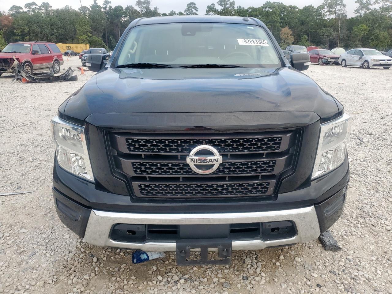 Nissan Titan Sv Image 8
