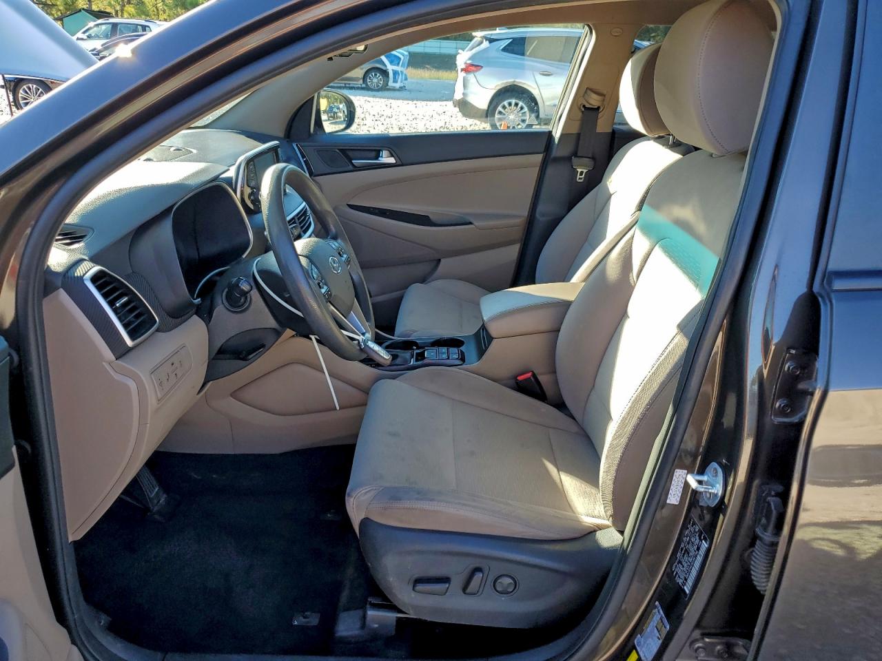 Hyundai TUCSON Limited Image 4