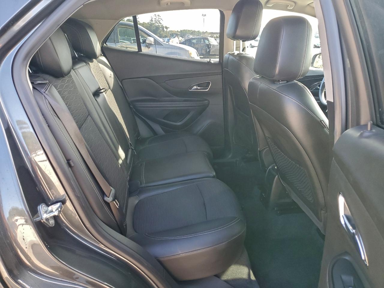 Buick Encore Convenience Image 10