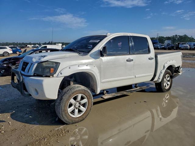  Salvage Nissan Titan