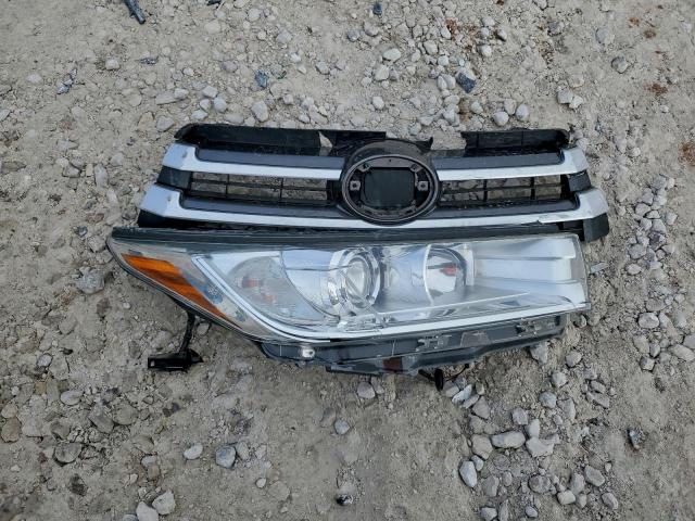 Toyota Highlander Se Image 12