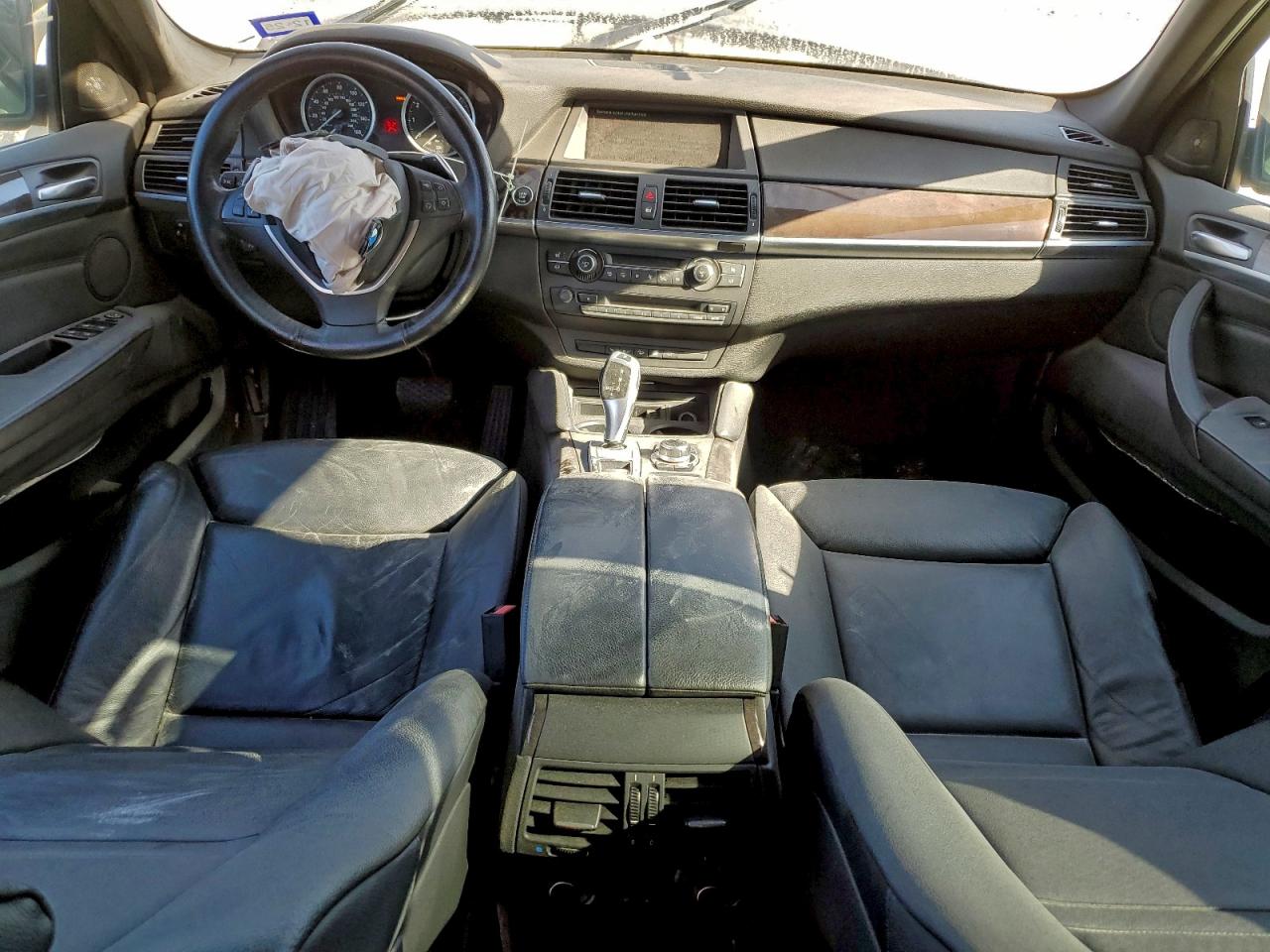 BMW X Series Xdrive50i Image 10