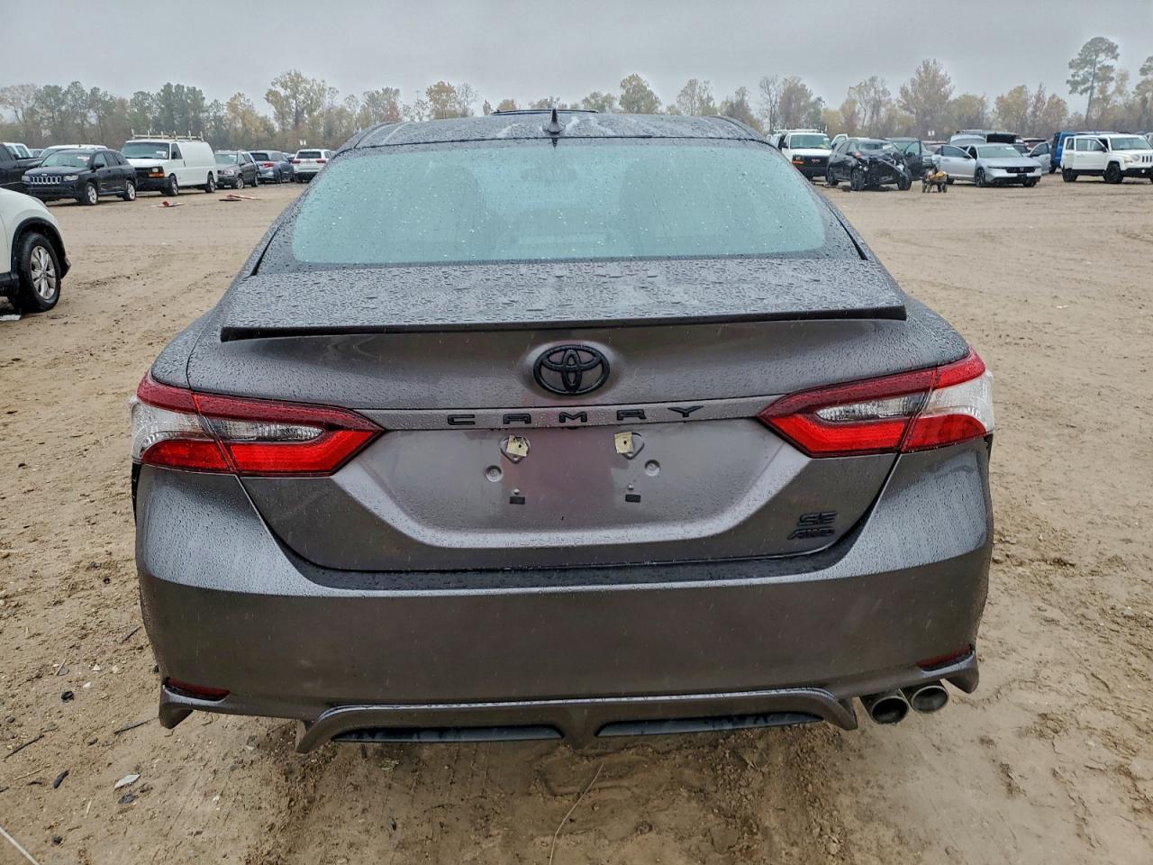 Toyota Camry Se Night Shade Image 3