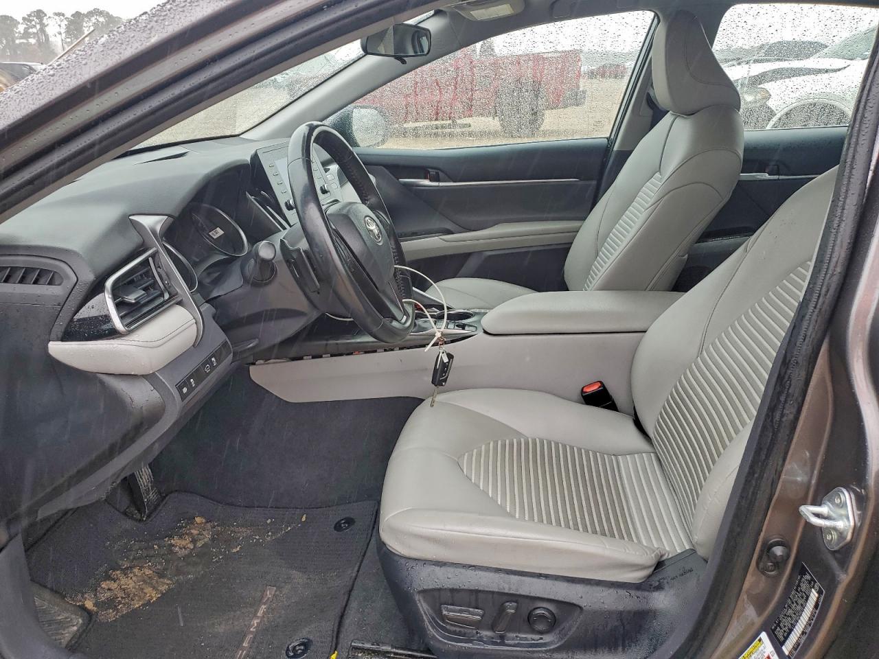 Toyota Camry Se Night Shade Image 6