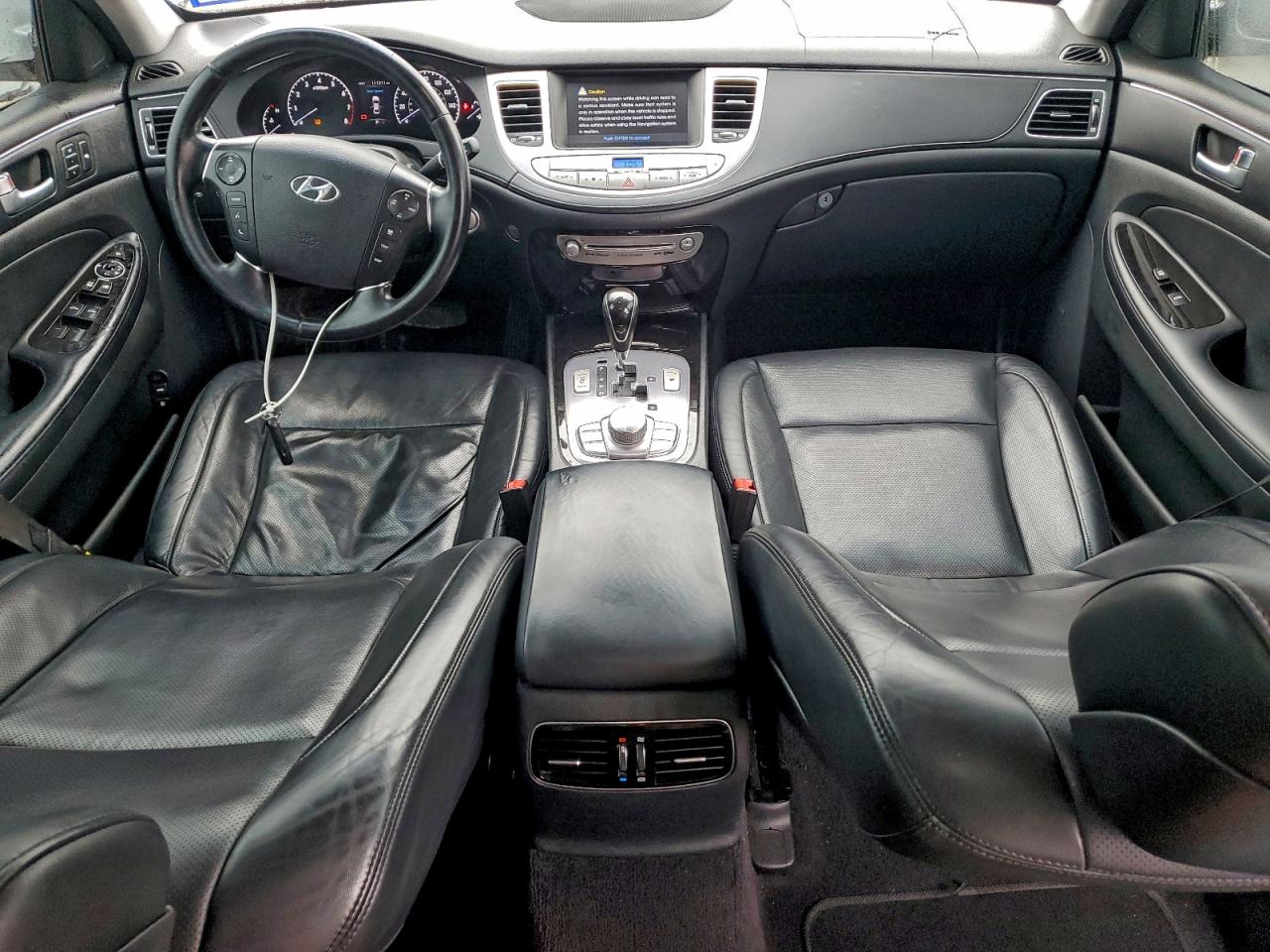 Hyundai Genesis 5.0l Image 7