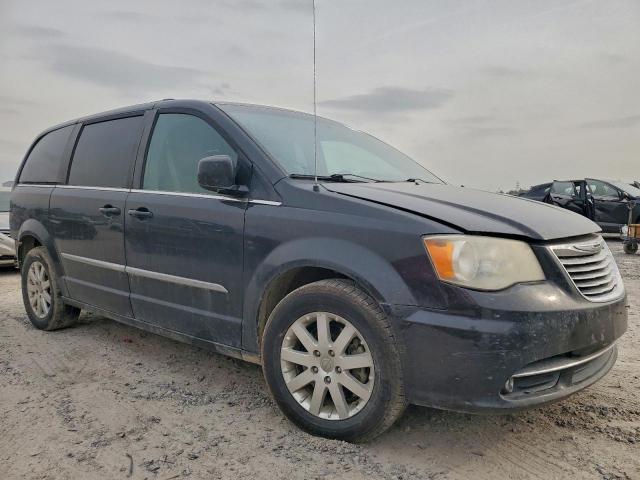 Chrysler Minivan Touring Image 11