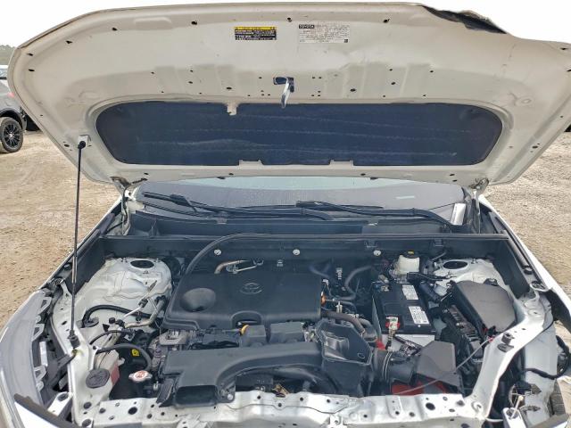 Toyota RAV4 Xle Image 11