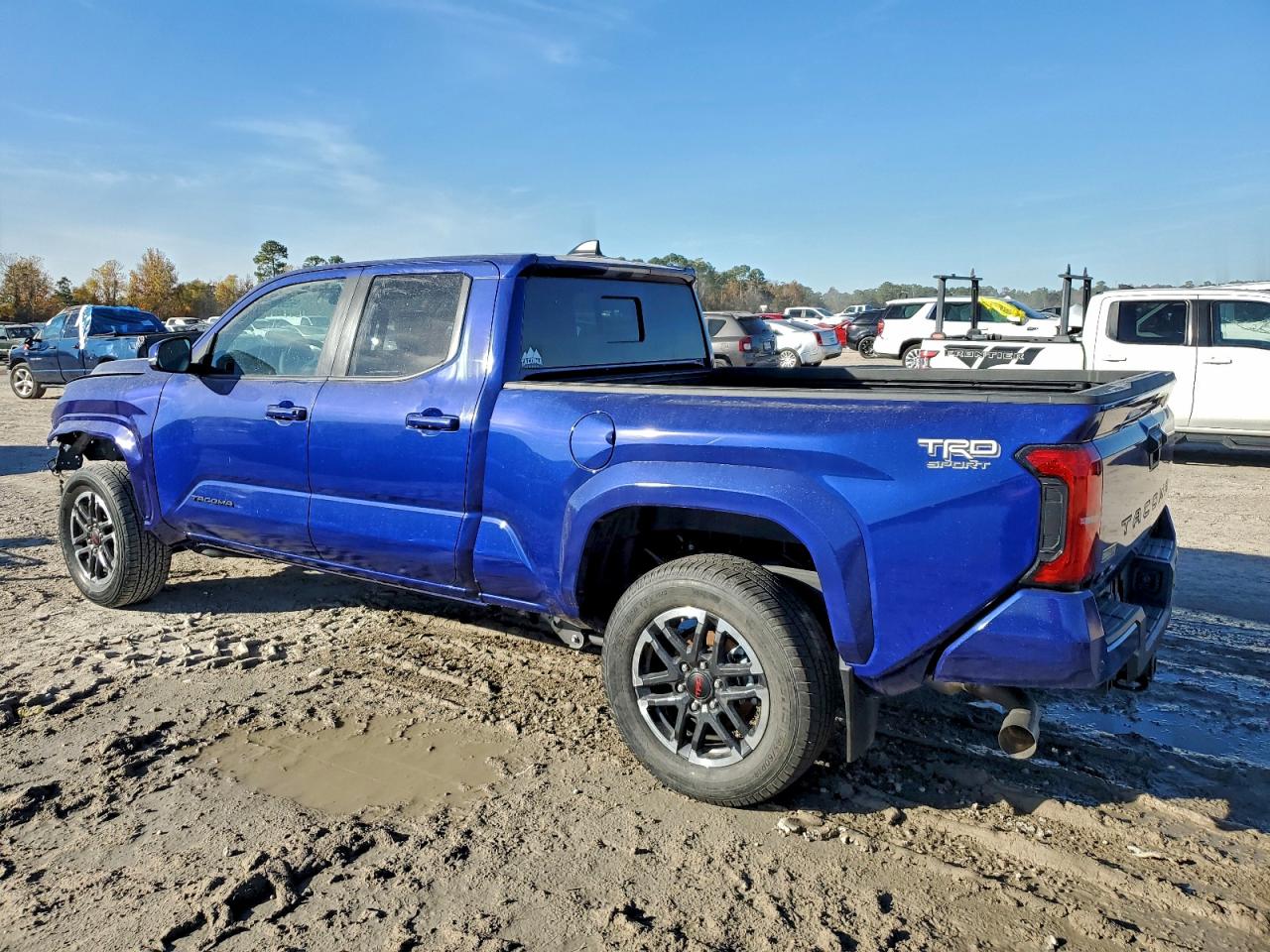Toyota Tacoma Double Cab Image 12