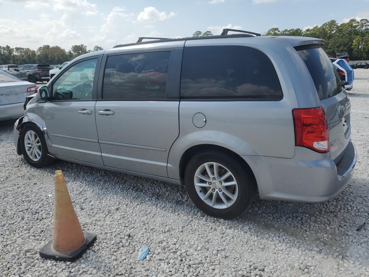 Dodge Caravan Sxt Image 11