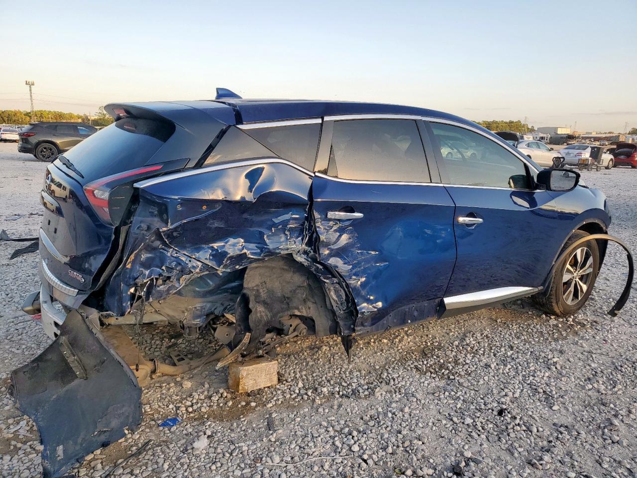 Nissan Murano S Image 8