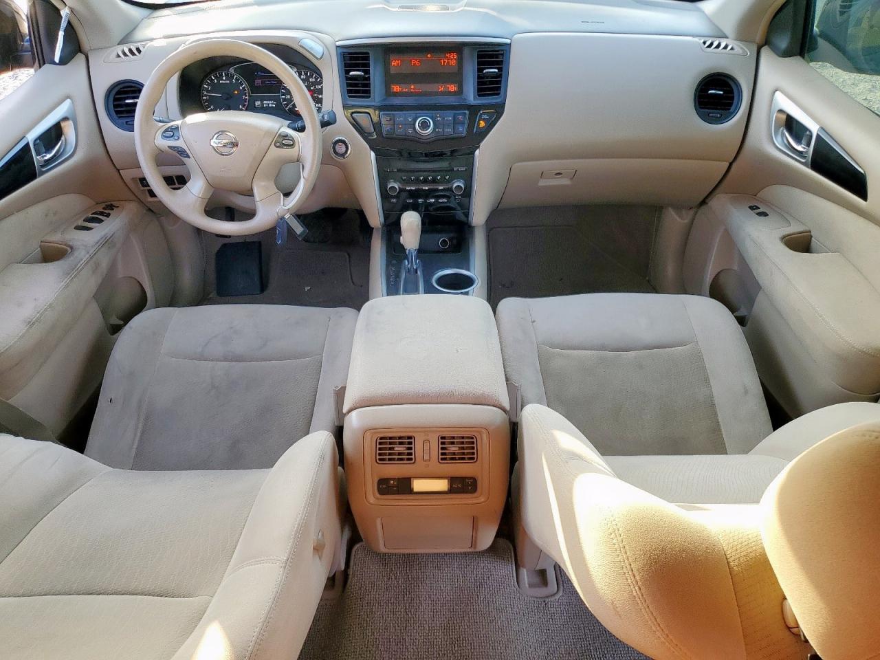 Nissan Pathfinder S Image 4