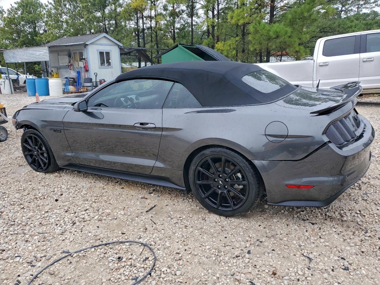 Ford Mustang Gt Image 2