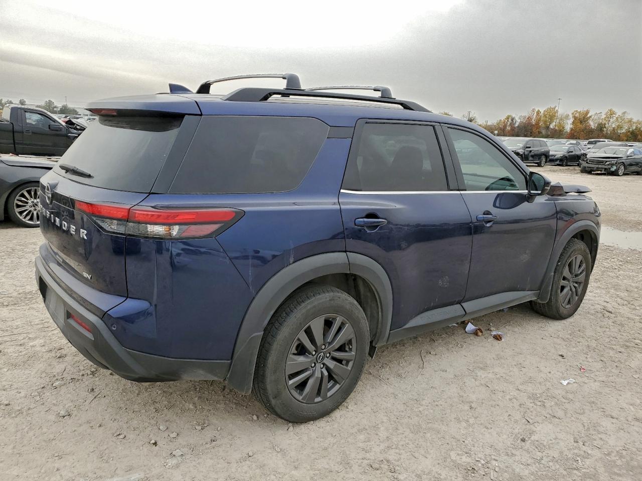 Nissan Pathfinder Sv Image 7