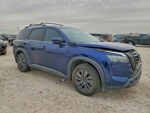 Nissan Pathfinder Sv Image 11