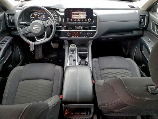 Nissan Pathfinder Sv Image 5