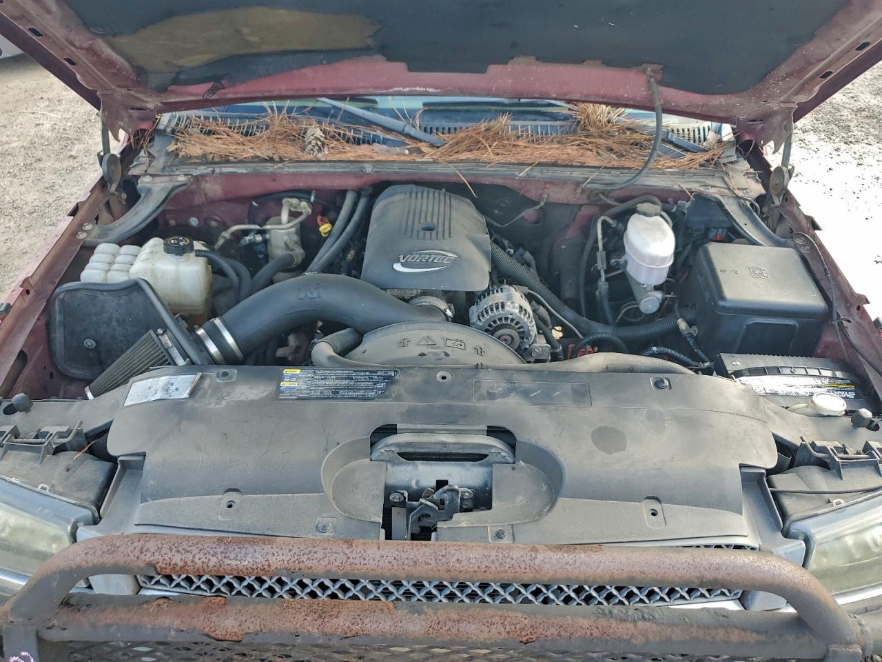 Chevrolet Silverado K2500 Image 8