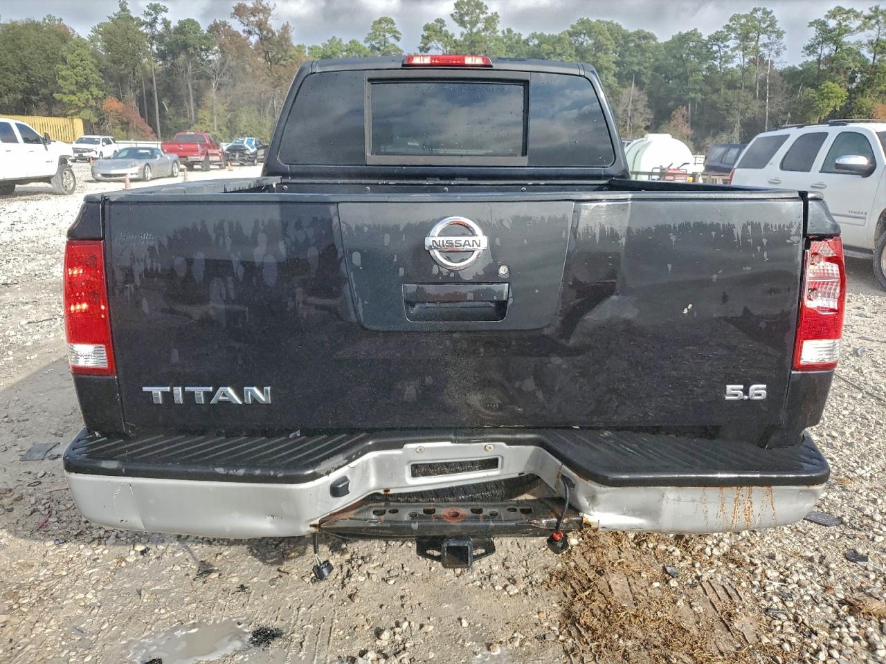 Nissan Titan Xe Image 3