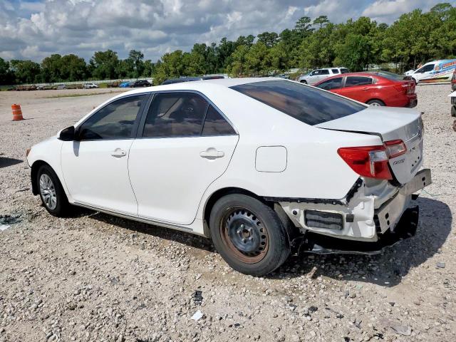 Toyota Camry L Image 2