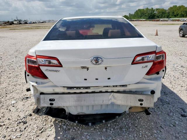 Toyota Camry L Image 8