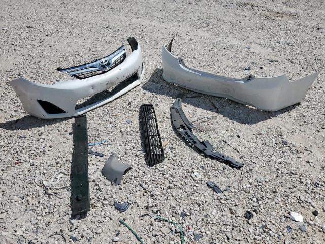 Toyota Camry L Image 12