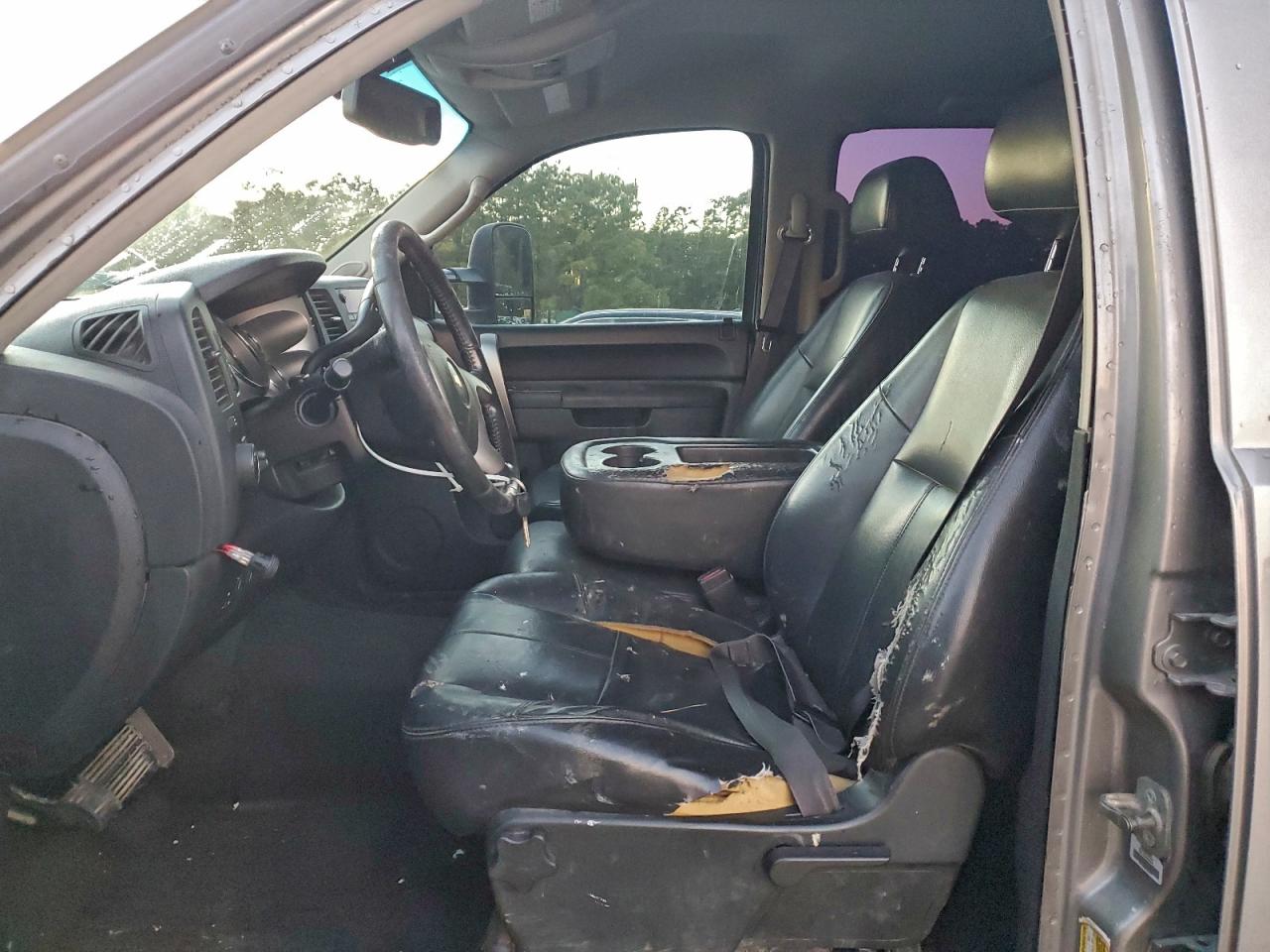 Chevrolet Silverado K3500 Lt Image 2