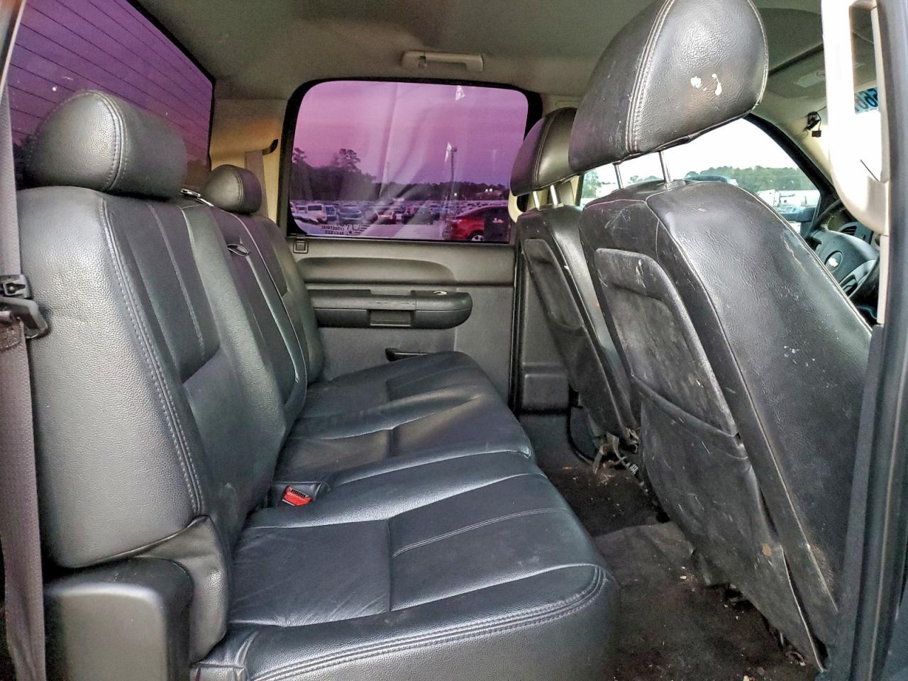 Chevrolet Silverado K3500 Lt Image 8