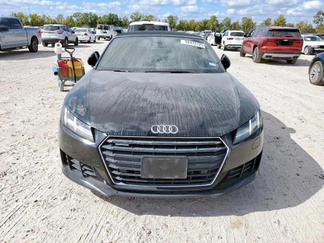 Audi TT Image 11