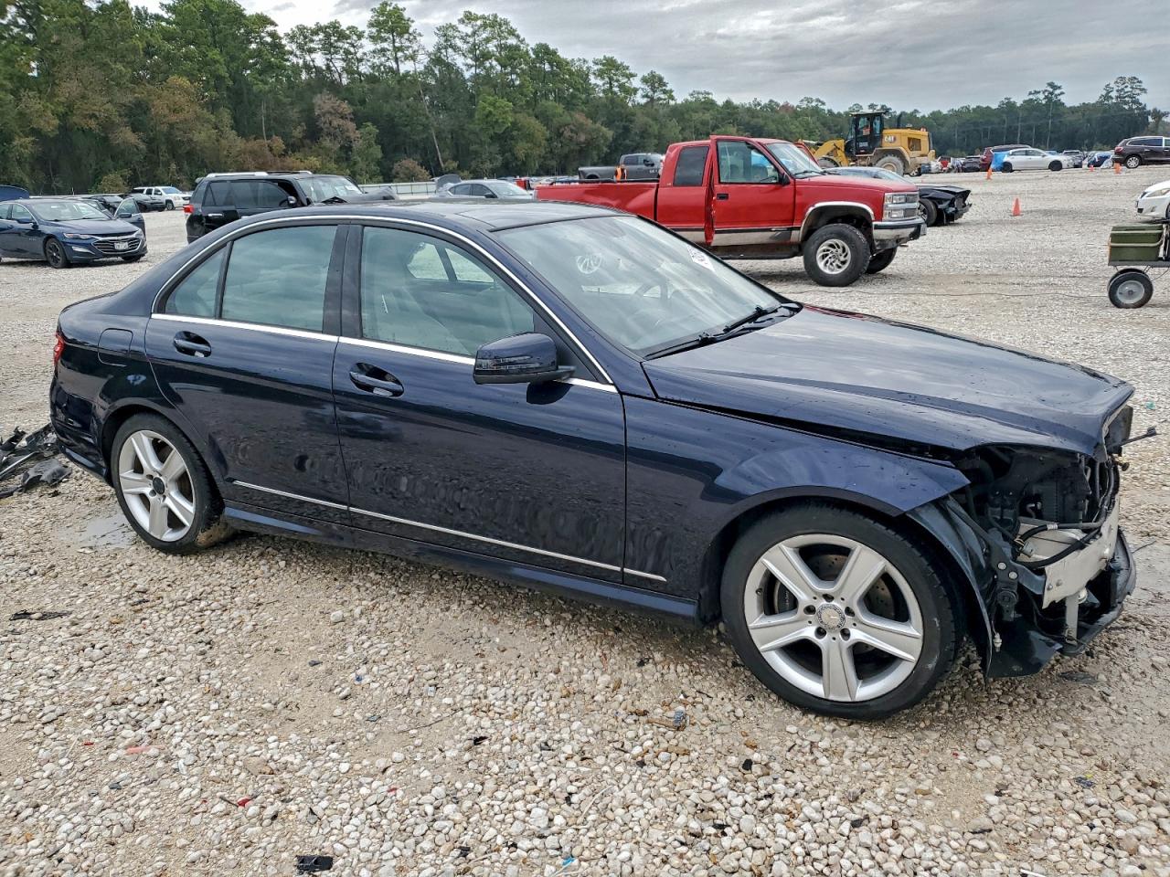 Mercedes-Benz C-Class 300 4matic Image 2
