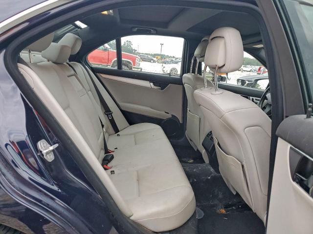 Mercedes-Benz C-Class 300 4matic Image 7