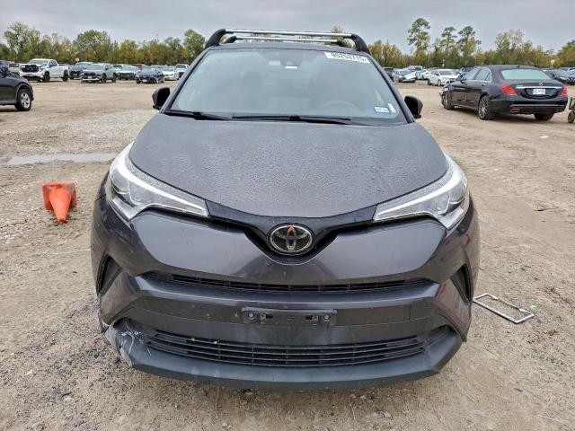 Toyota C-HR Xle Image 2