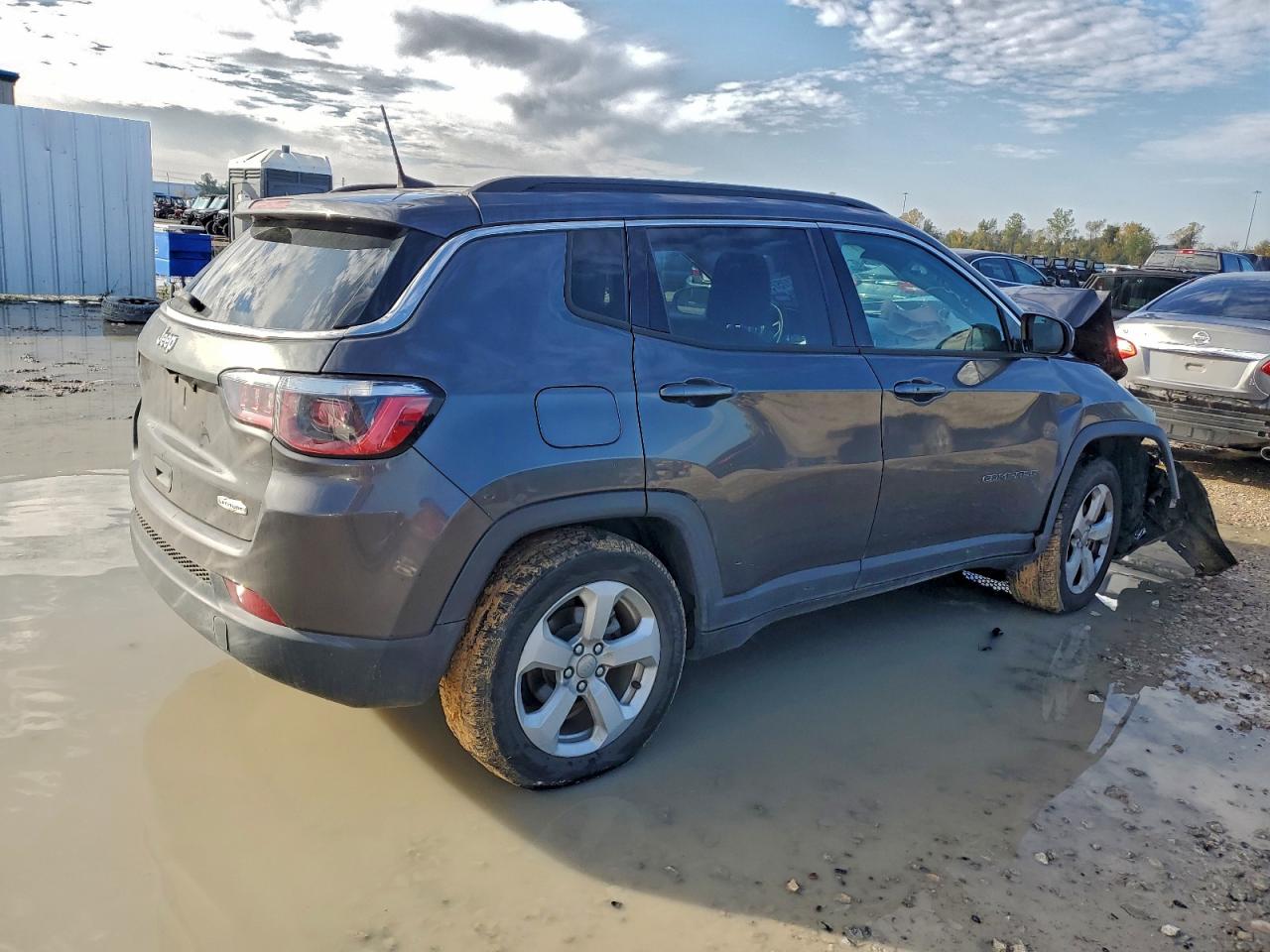 Jeep Compass Latitude Image 10