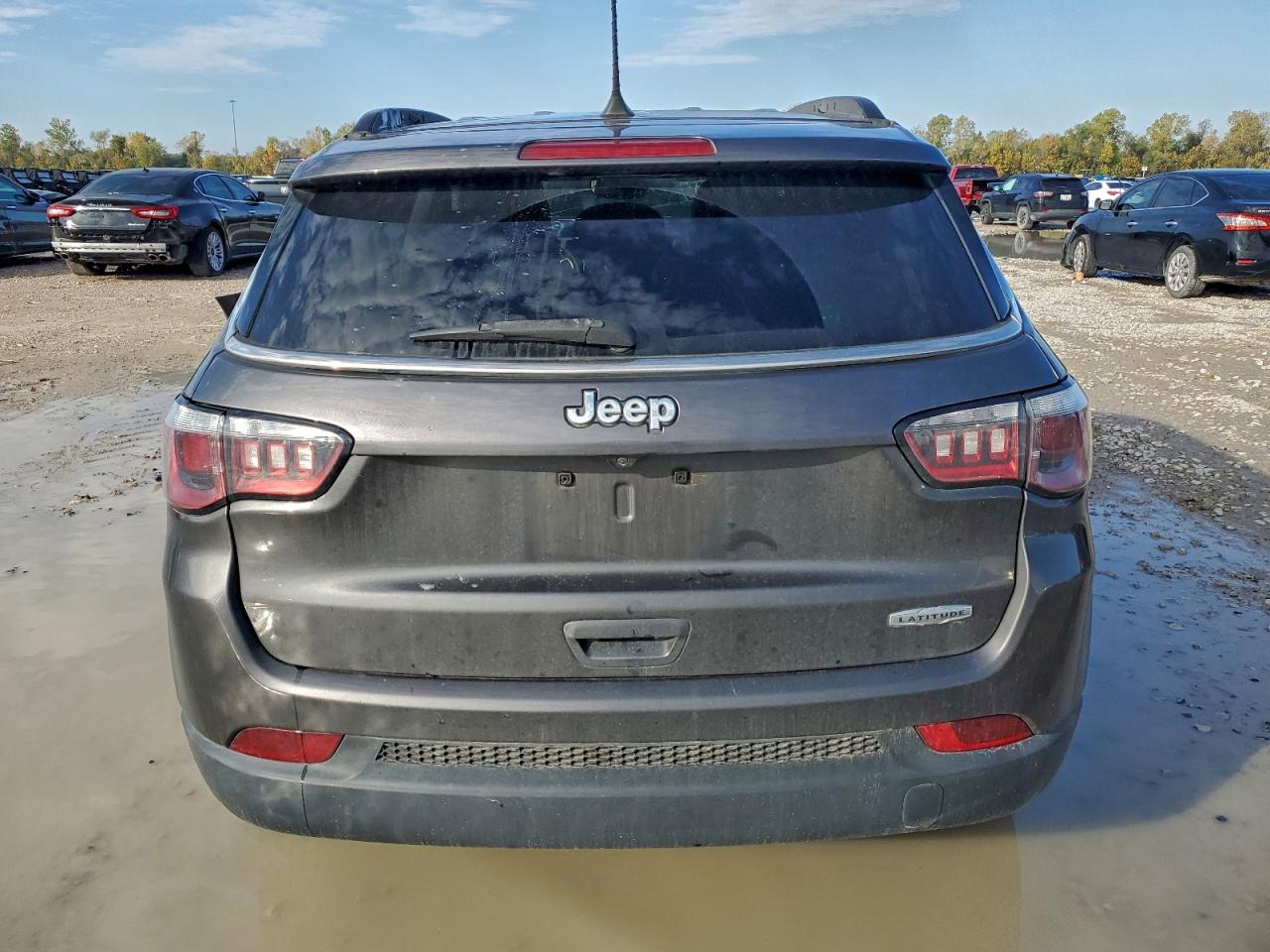 Jeep Compass Latitude Image 12