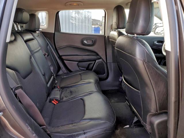 Jeep Compass Latitude Image 5