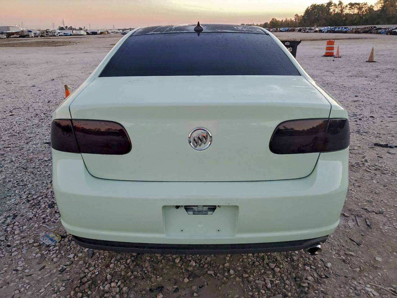 Buick Lucerne Cxl Image 6