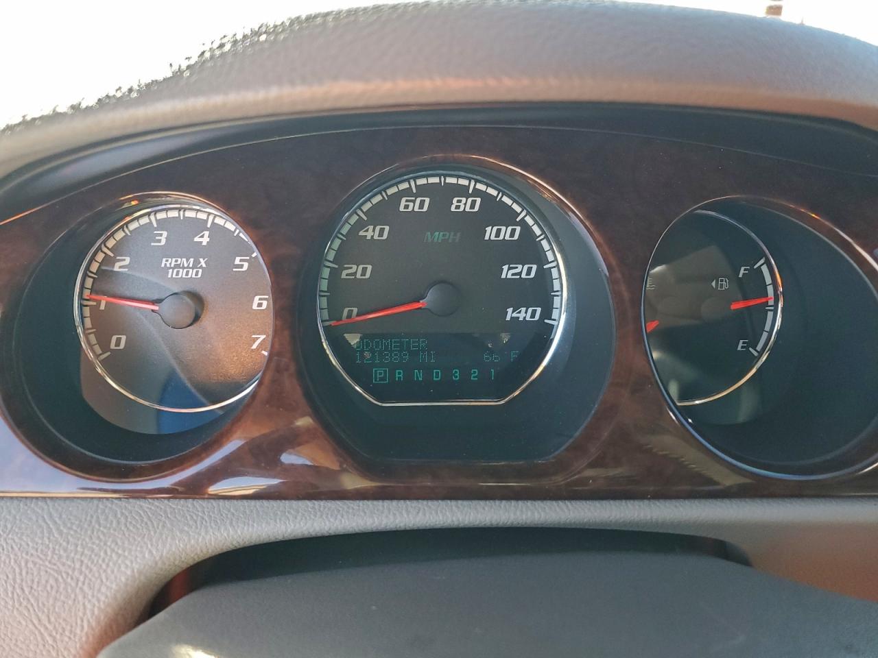 Buick Lucerne Cxl Image 5