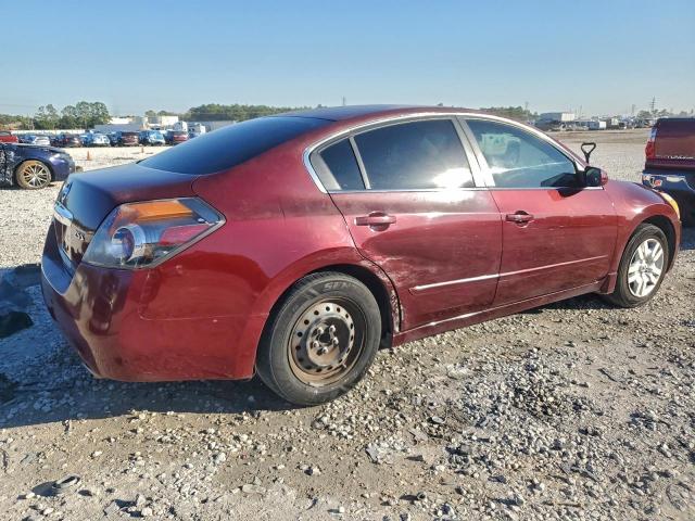 Nissan Altima Base Image 4