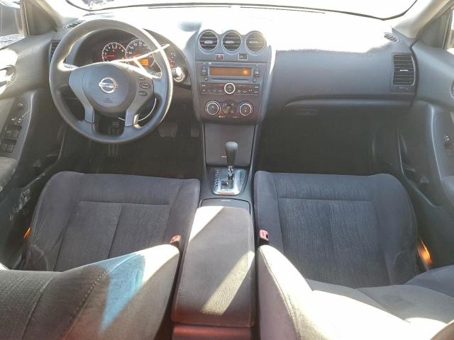 Nissan Altima Base Image 11