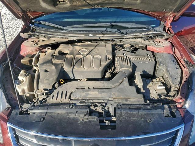 Nissan Altima Base Image 8