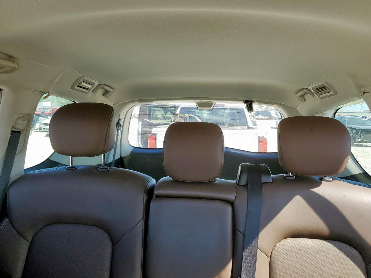 INFINITI Qx Luxe Image 7