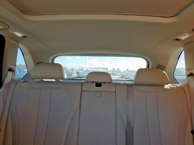 BMW X Series Xdrive50i Image 11