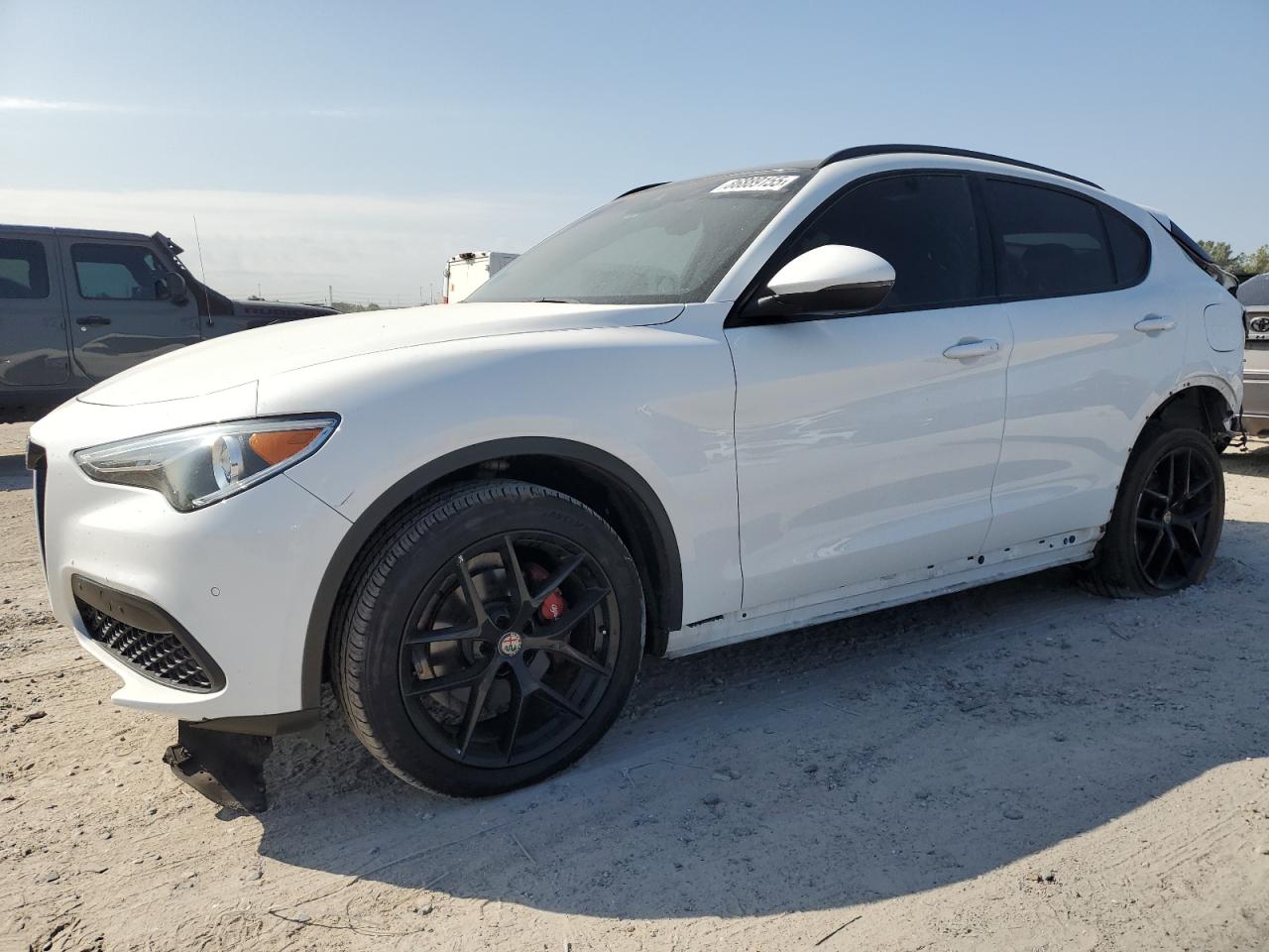 Alfa Romeo Stelvio Ti Image 1