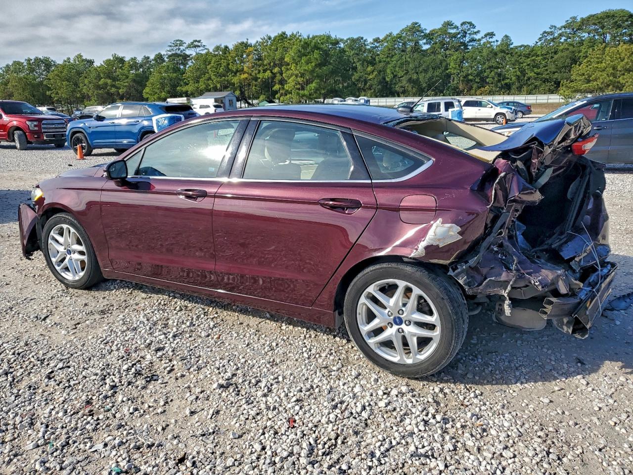 Ford Fusion Se Image 6