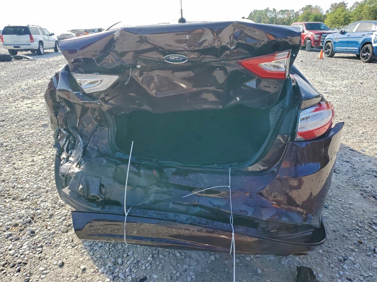 Ford Fusion Se Image 9