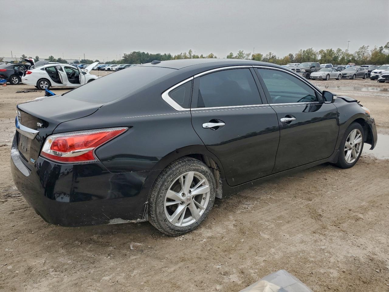 Nissan Altima 2.5 Image 2
