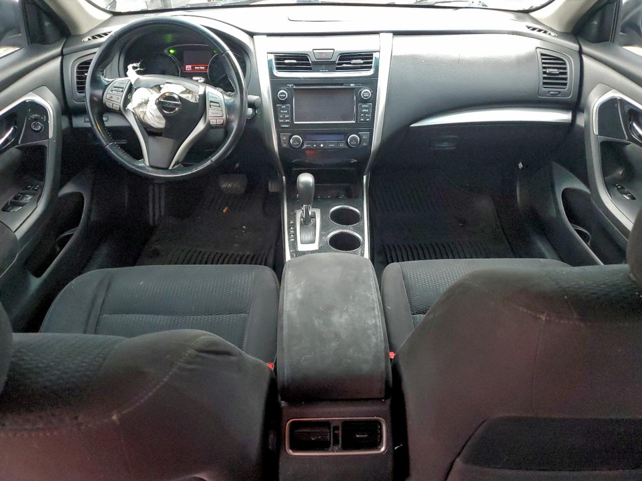 Nissan Altima 2.5 Image 8